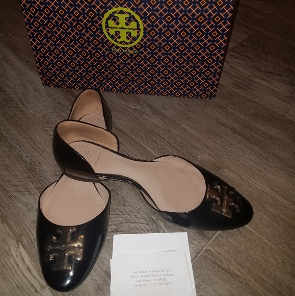 Tory Burch Flats - Picture 1 of 3